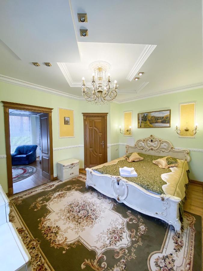 Петрос Family Hotel Яремча Экстерьер фото