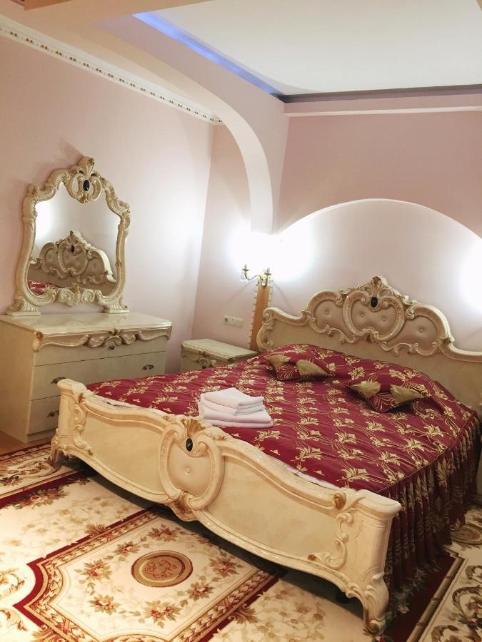 Петрос Family Hotel Яремча Экстерьер фото